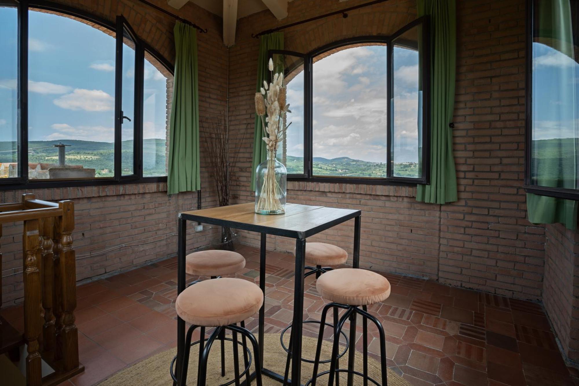 Agriturismo Castello Di Montauto ซานจีมิญญาโน ภายนอก รูปภาพ