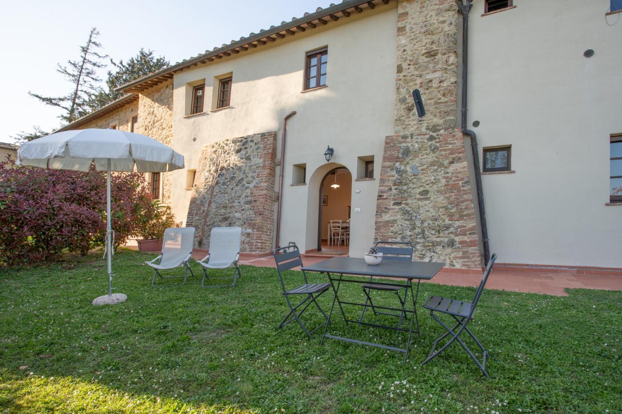 Agriturismo Castello Di Montauto ซานจีมิญญาโน ภายนอก รูปภาพ